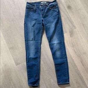 Levi's Women’s Skinny Jeans in Dark Blue Wash